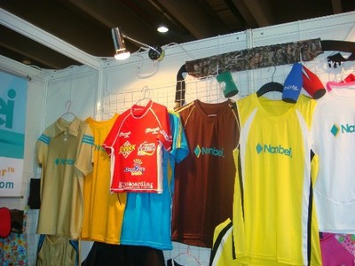 東莞市南北運(yùn)動(dòng)用品 專業(yè)經(jīng)營(yíng)與創(chuàng)新引領(lǐng)的多領(lǐng)域運(yùn)動(dòng)項(xiàng)目